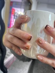 -芊屿芊浔美甲