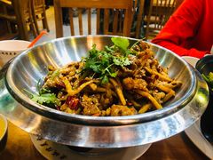 -篱笆院东北饺子王(欧阳路店)
