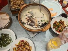 -姜君·千岛湖鱼头馆(浦东大道店)