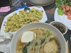 -小红鲸·海鲜餐厅(轸大路店)
