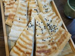 饽饽饼-王明古法砂锅居(开化寺店)
