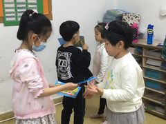 -瑞思少儿中心·少儿英语素养启蒙(勒泰直营校区)