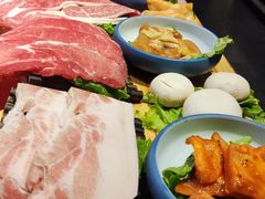 -明洞阿姨·韩式酱蟹烤肉·创意料理(三元桥店)