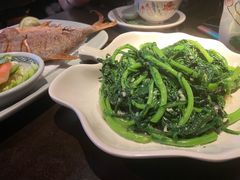 -大头虾越式风味餐厅(光明广场店)