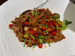 野葱花小炒牛肉-庭院江南菜•烤鸭•非遗传承(丰台总部基地店)