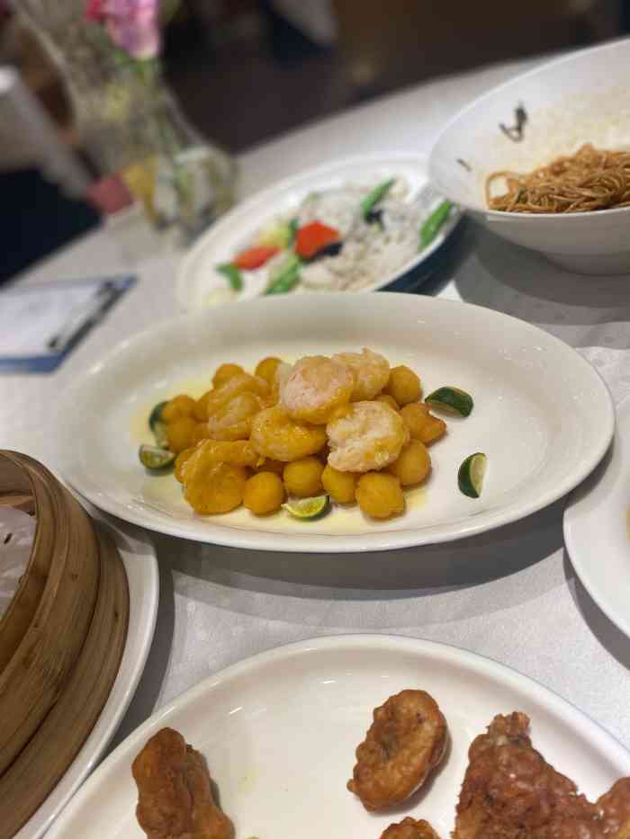 上海小南国(阳春巷店)-"[服务铃]服务:我朋友说可能因为换了经.