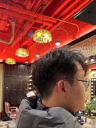 -东方先生国潮男士理发馆