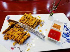 蓝莓沙律牛柳-華僑飯店中餐厅