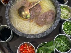 -浩海火燒雲傣家菜(芮欧百货店)