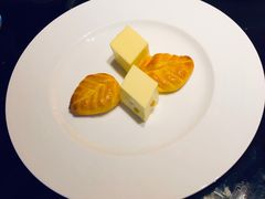 枫叶酥-北京四季酒店·采逸轩