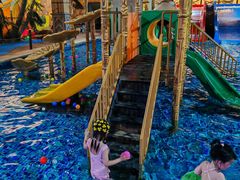 -泉城欧乐堡戏水湾艺术养生温泉