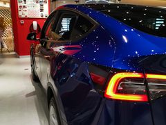 -TESLA 特斯拉(北京颐堤港体验店)