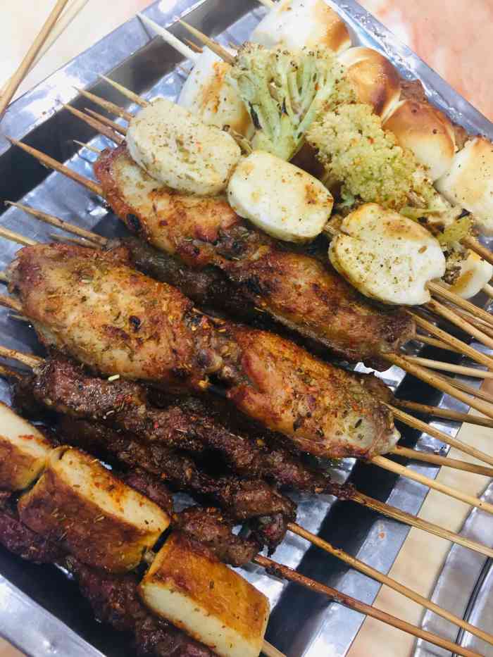 走街串巷·烧烤(大龙港店)-"位置很好找,就在往大龙港幼儿园方向的