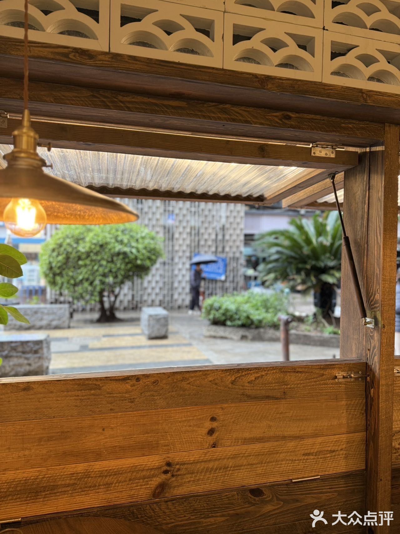 🔥周末爆满的泰面店！这4道菜必点！  
