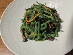 -天山集市(和家乐广场店)