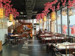 大堂-甬妈妈湖畔里餐厅(唐山南湖旅游景区店)