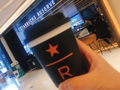 -星巴克臻选(上海合生汇1F店)