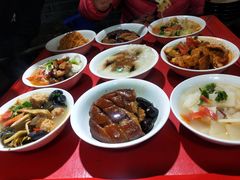 -蓝田九大碗民俗食府(蓝田店)