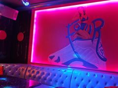-UK派对KTV(日月广场店)
