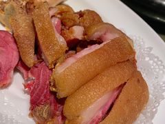 椒盐咸香蹄-碧丽宫大酒店(召稼楼店)