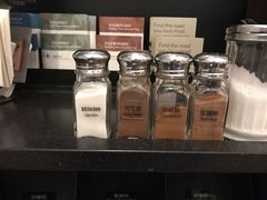 -星巴克(西藏路店)