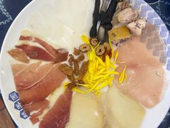 -桥香园过桥米线(国贸店)