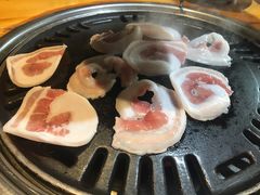 -唯成•韩国炭火烤肉 유성고기