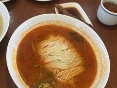 酸汤面底（微辣）-同得兴 Since·1995 传统苏式面馆(十全街店)