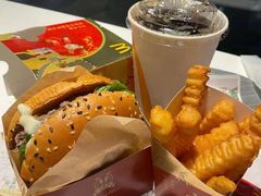 -麦当劳(烟台海港路店)