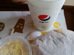 -华莱士·全鸡汉堡(沧源店)