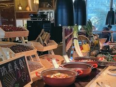 -大中华希尔顿酒店-念自助餐·嗨啤·小龙虾
