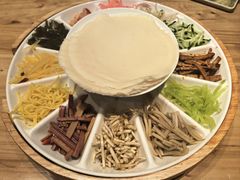 -怪噜范·老贵阳街头名小吃(汇金星力城店)
