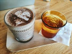 -浮漫咖啡(镜湖万达广场店)