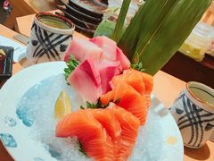寿司沼津港の厚切三文鱼鱼腩刺身-沼津港渔市(宏伊国际广场店)