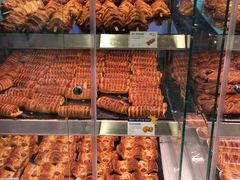 -巴黎贝甜(大宁国际商业广场店)