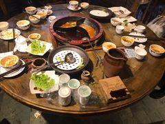 -老房老舍重庆火锅(假日城市店)