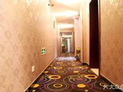 -德全心悦酒店(北京金台路地铁站店)