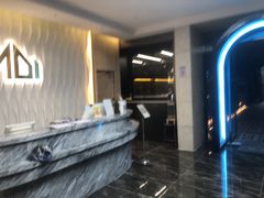 -金摩尔健身游泳(万象城鼎丰大厦店)