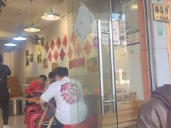 -柳州肥姨妈大骨螺蛳粉(东靖路店)