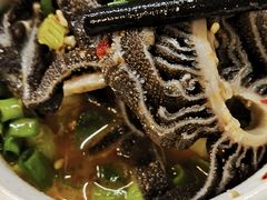 -老石黑山羊毛驴肉火锅(金凯广场店)