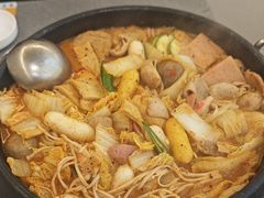 -豚妈妈汤饭·部队锅(南京东路店)