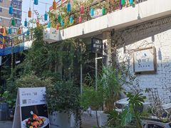 -春树下·树屋花房西餐厅(罍街AS1980店)