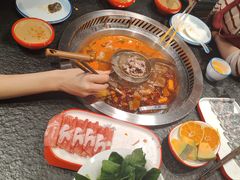 -醉董牛川派鲜肉自选火锅(烟台店)