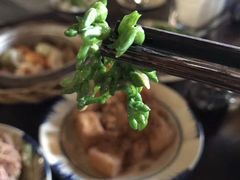 -Cuc Gach Quan Restaurant