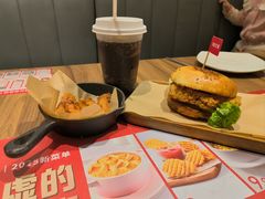 -必胜客(欢乐颂店)