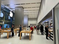 -Apple零售店(华贸购物中心店)
