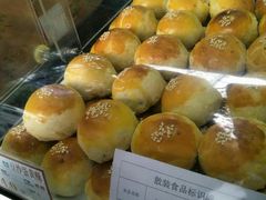 豆沙蛋黄酥-闻酥园(大慈寺店)