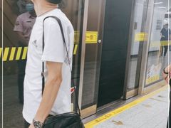 -汉中路(地铁站)