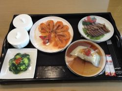 -爱陪伴尊享月子中心(国际店)
