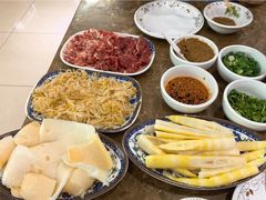 -牛叔鲜羊肉铜火锅(远东小区店)